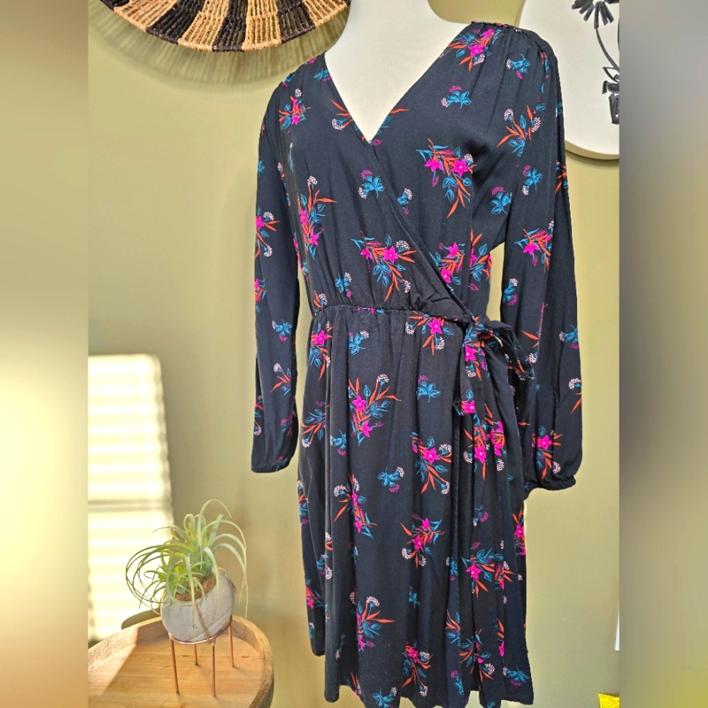 GAP Faux wrap dress, Size XL, Multi-color